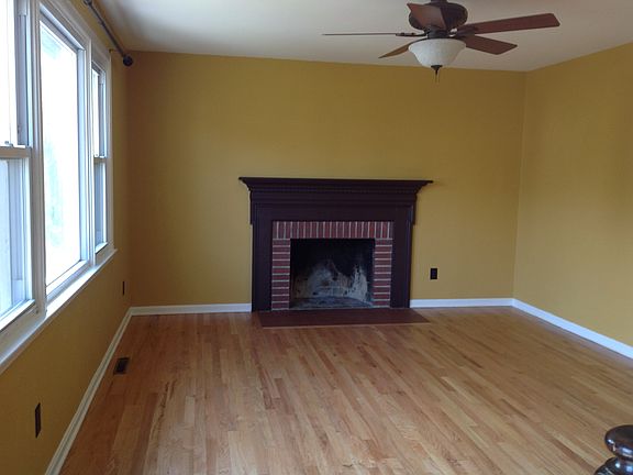Living room with fireplace
