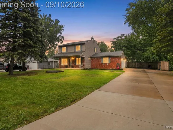 47466 Vanker Ave, Shelby Township, MI 48317