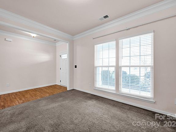 3rd image of 847 Longford Dr
