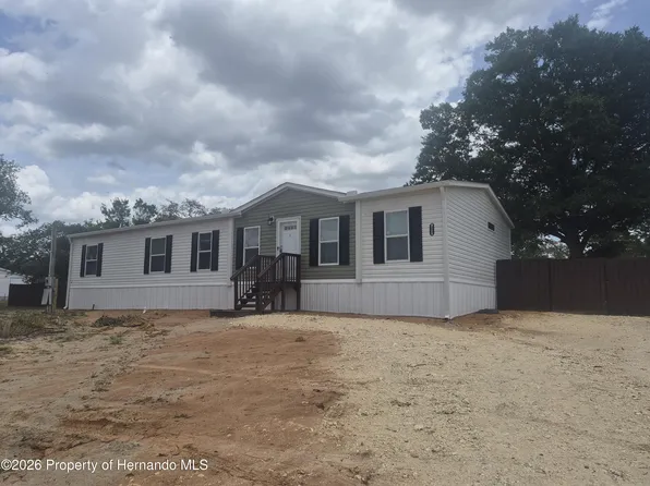 8128 Weeping Willow St, Brooksville, FL 34613