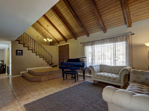 5th image of 4617 W Glenview Pl