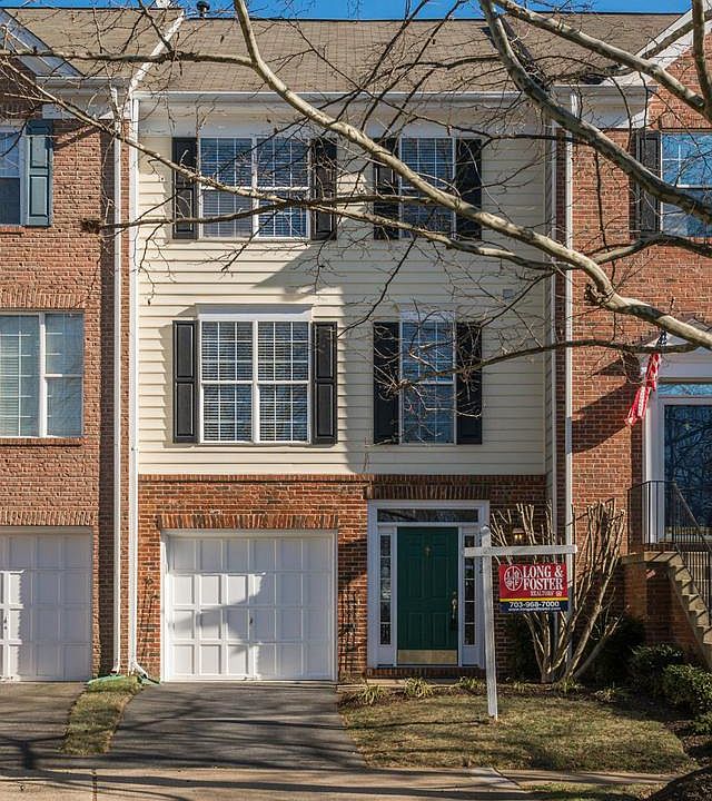 1st image of 25432 Indian Hill Cir
