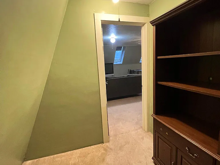 2549 Edgehill Rd — Photo 16