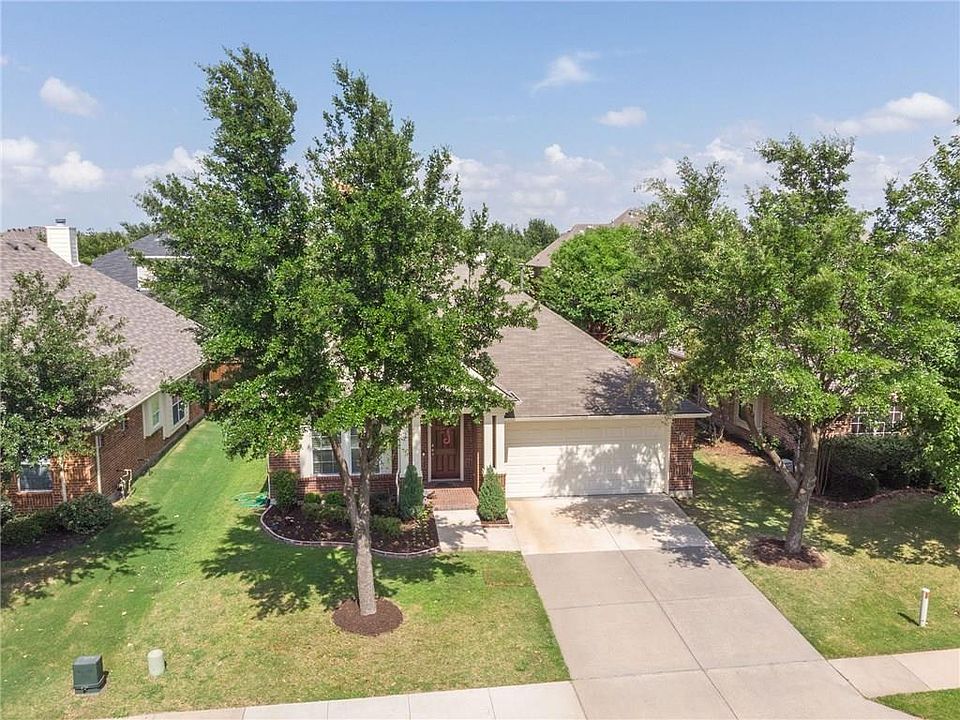 1st image of 8574 Robertson Dr