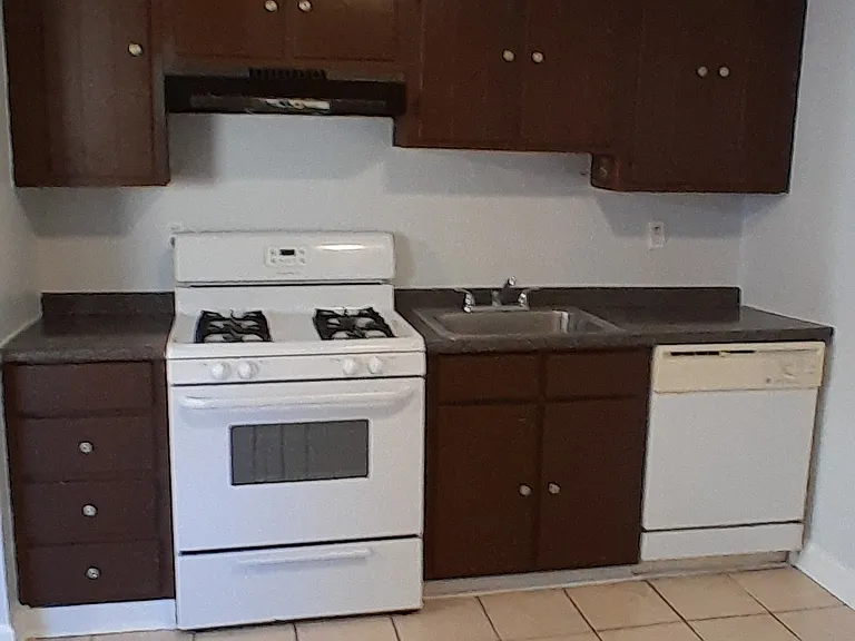 407 Fern St #C — Photo 7