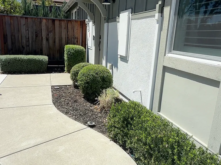 580 Boyd Rd — Photo 1