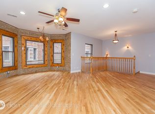 1652 W Farwell Ave #1, Chicago, IL 60626