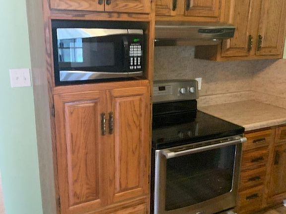 3rd image of 4033 W Grand Ave