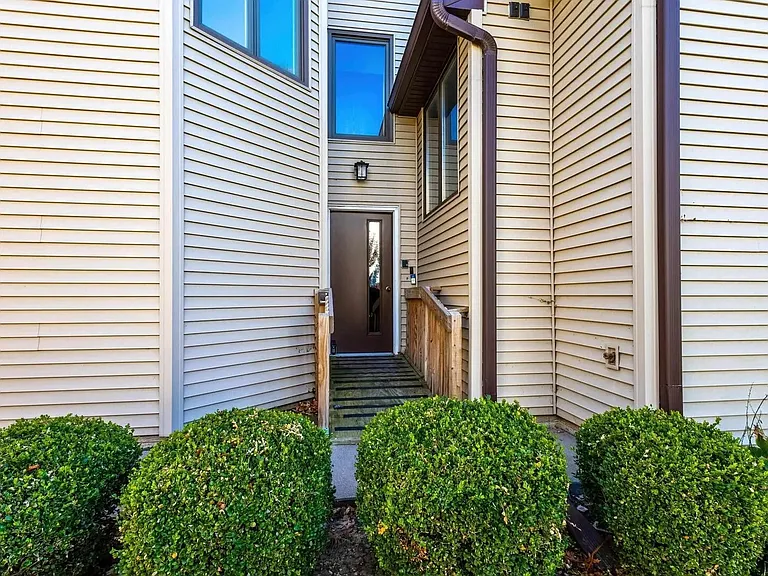 3948 Partridge Cir #U — Photo 14