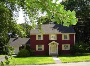 31 Woodlawn Ave, Naugatuck, CT 06770