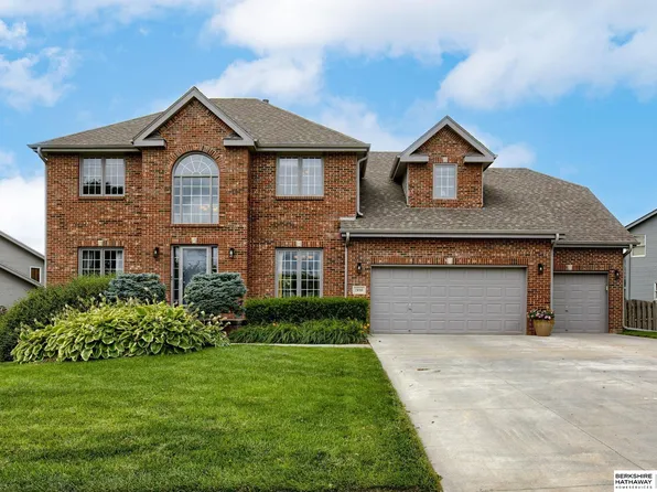 7830 N 156th Ave, Bennington, NE 68007