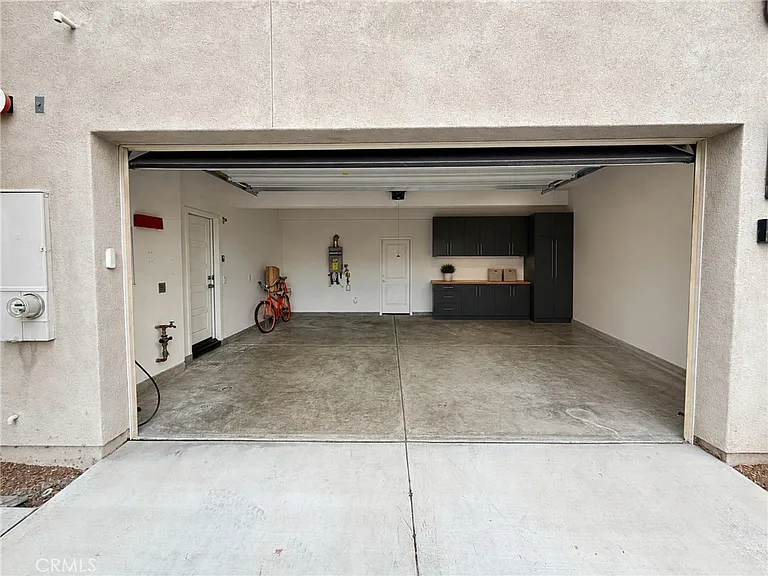 179 Carmine — Photo 18