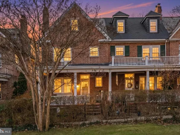 7 York Ct, Baltimore, MD 21218