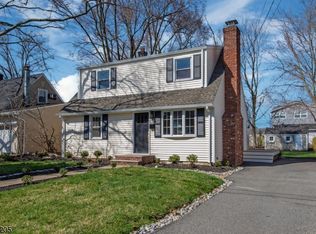 14 6th Ave, Haskell, NJ 07420