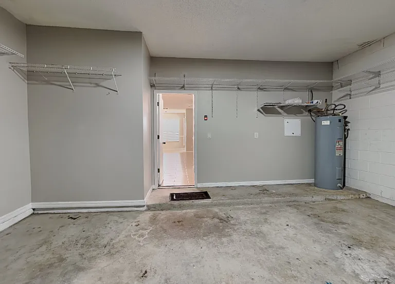 9525 Southern Garden Cir — Photo 28