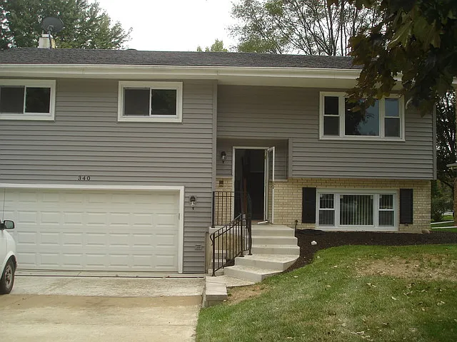 340 Waxwing Ave photo 1