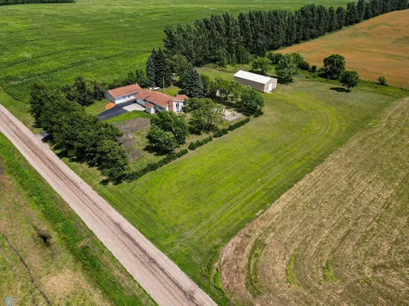 15512 210th St S, Barnesville, MN 56514