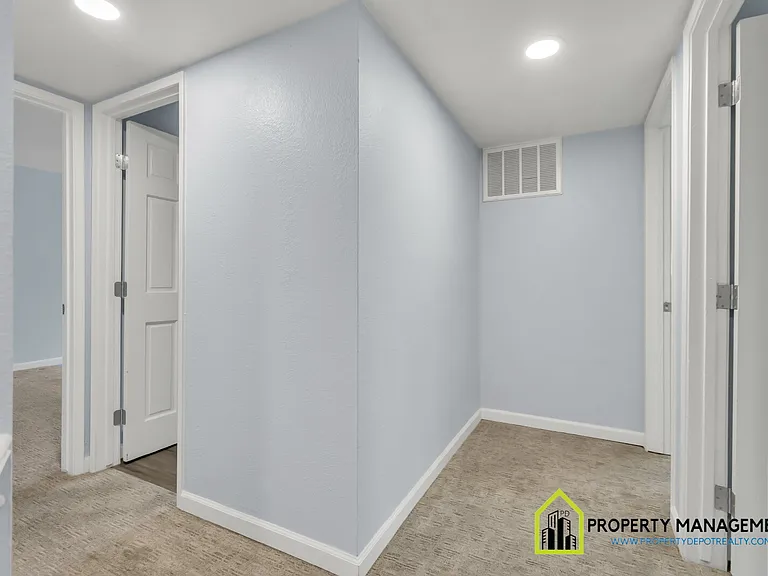5334 Karbet Way — Photo 34