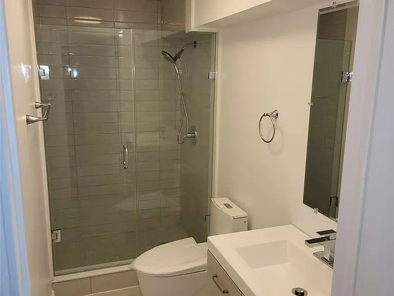 18 Frank Kelly Dr — Photo 11