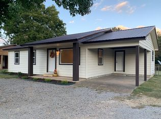 720 N Maple St, Sallisaw, OK 74955