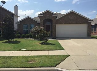 490 Grant Ln, Lavon, TX 75166