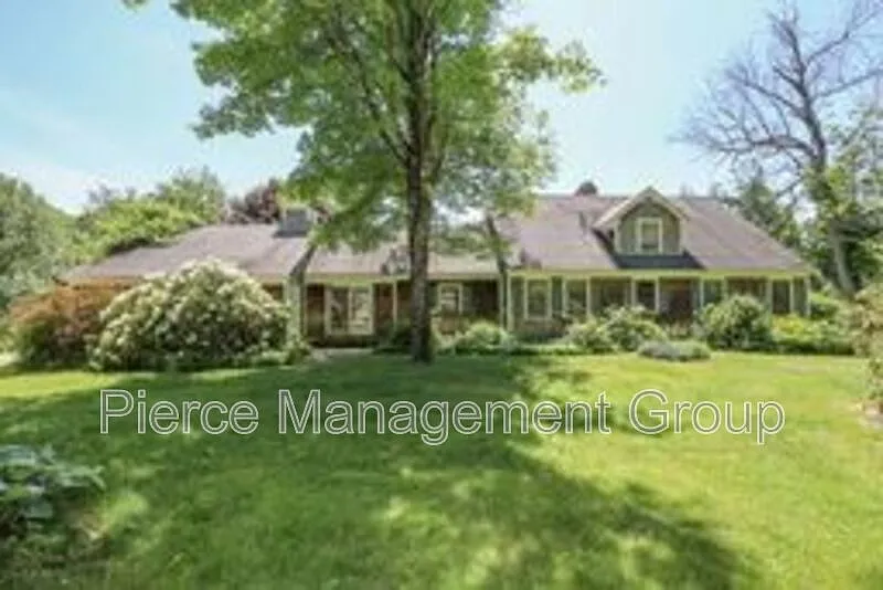32 Morse Cir