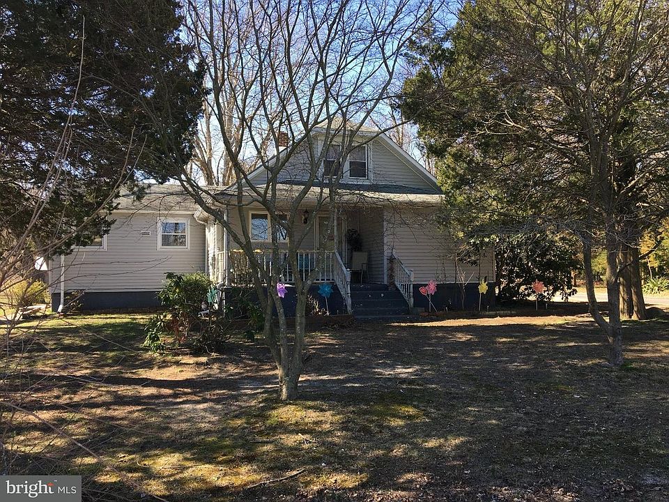 1st image of 713 Shewchenko Ave
