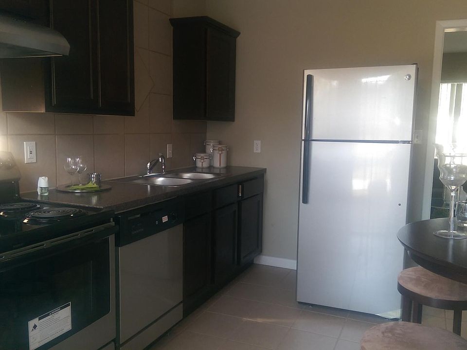 2nd image of 8805 Flora Ave