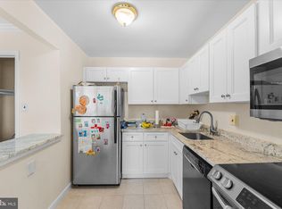 Country Club Green Condo, Leesburg, VA 20175