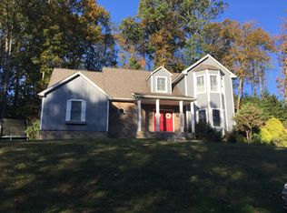 1030 Shawnee Trl, Elkview, WV 25071