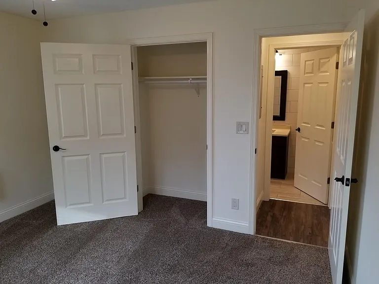 1975 Wilson Ave #8 — Photo 12