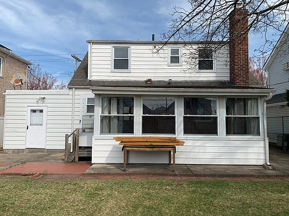 4th image of 8222 261st St