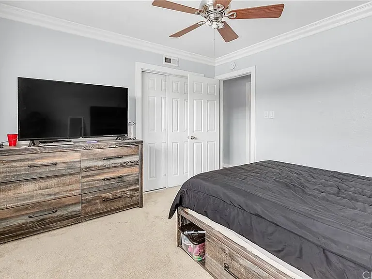 25441 Park Ave — Photo 15