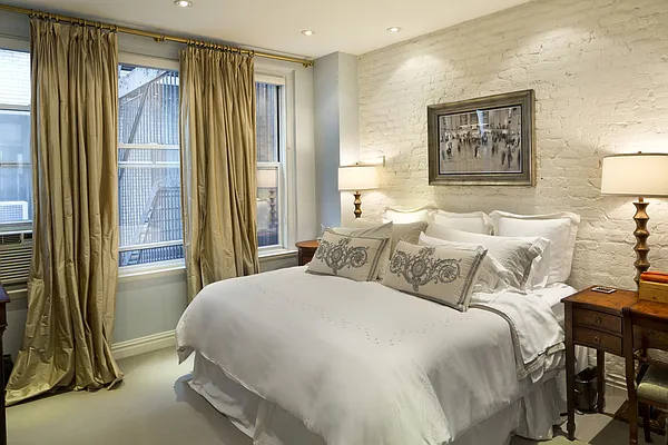 Sold by Stribling | media 4