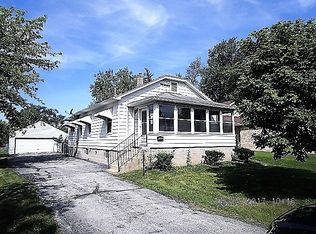 110 N Rebecca St, Glenwood, IL