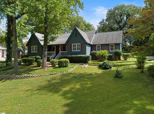 107 Oakfern Dr, Simpsonville, SC 29681