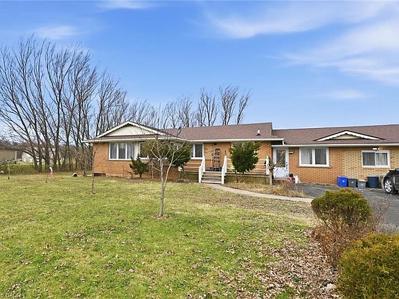 3rd image of 356 Mountain Rd