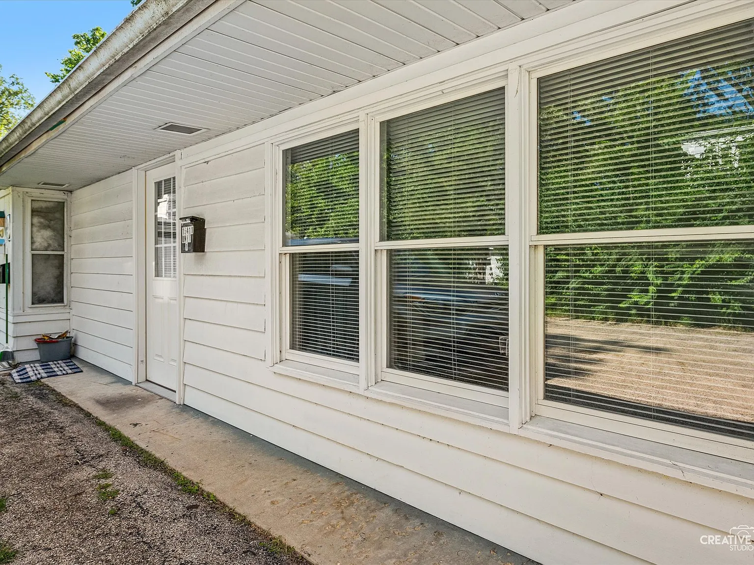 Studio, 582 sqft, $1,300 — Photo 4