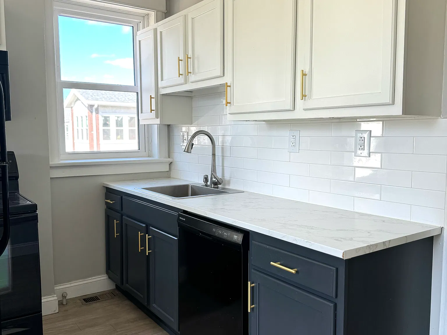 2601 S Kingshighway Blvd — Photo 4