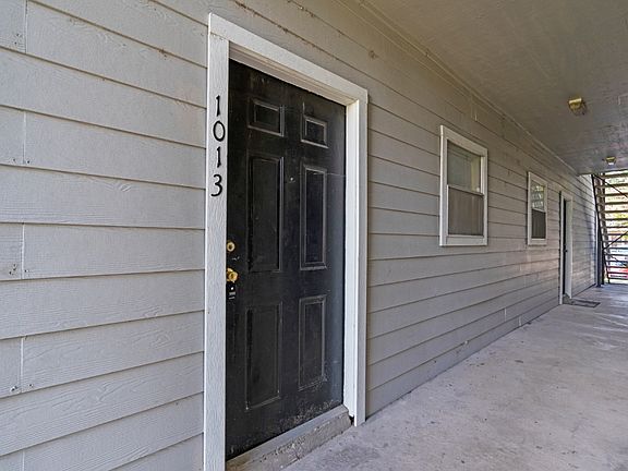 3rd image of 12166 Metric Blvd Unit 1013-1
