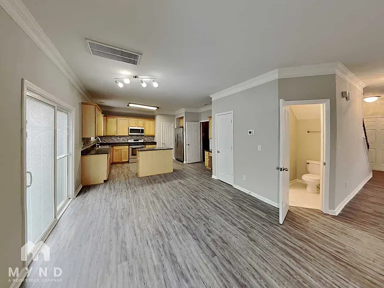 3130 Ernest Russell Ct — Photo 6