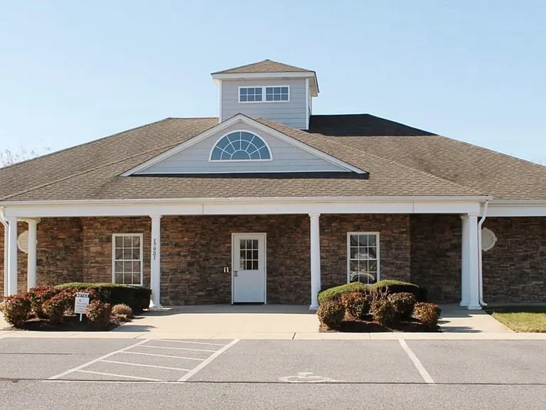 Huge Clubhouse w/gym