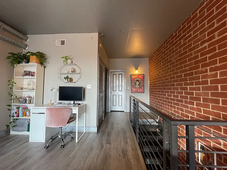710 W Trade St #312 — Photo 49
