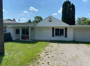 220 E Elm St, Harrison, MI 48625