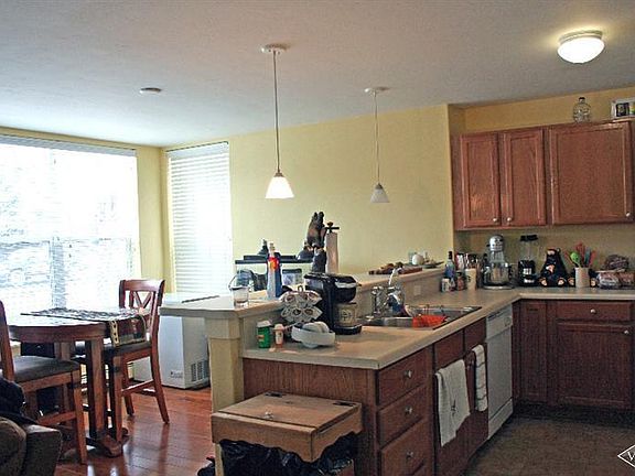 5th image of 350 Founders Ave