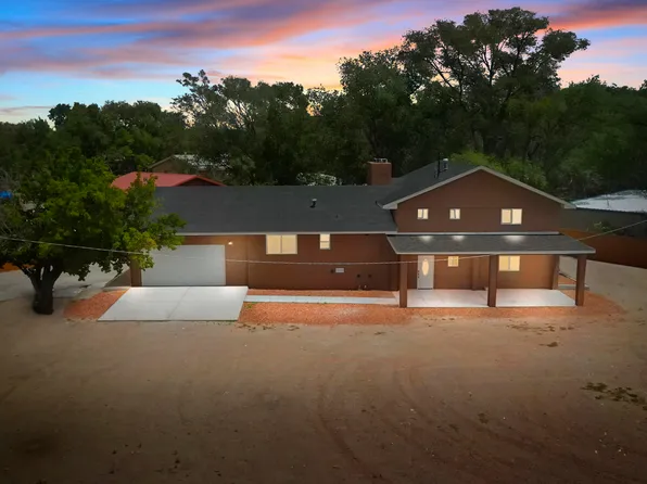 2212 Henry Rd SW, Albuquerque, NM 87105