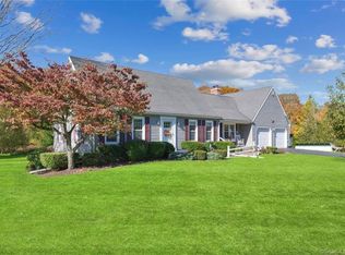 53 Maltby Ln, Wallingford, CT 06492