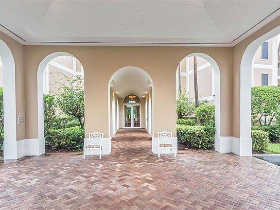 4th image of 4775 S Harbor Dr APT 106