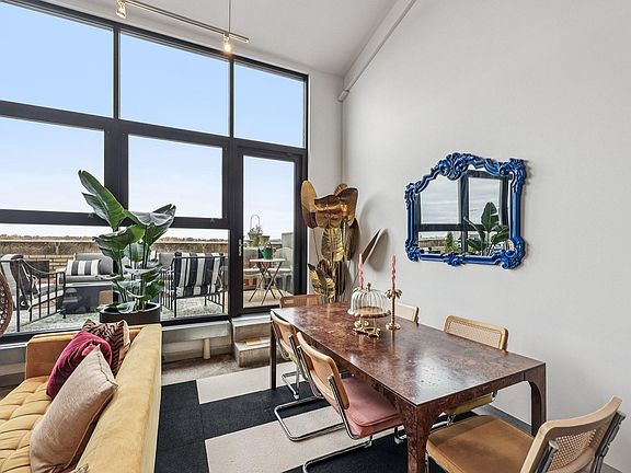 3rd image of 730 Stinson Blvd Unit 516
