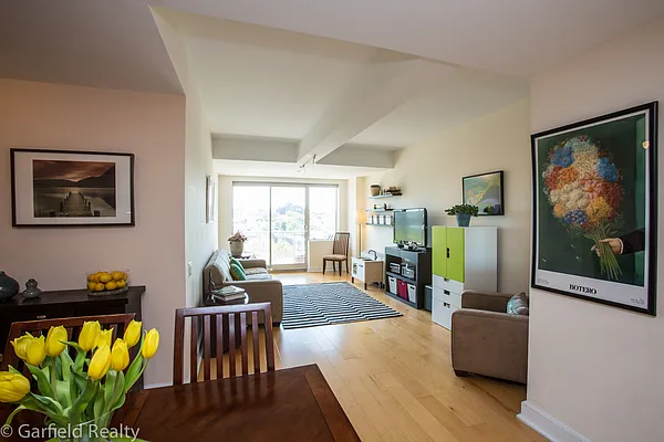 Sold by Garfield Realty  | media 14